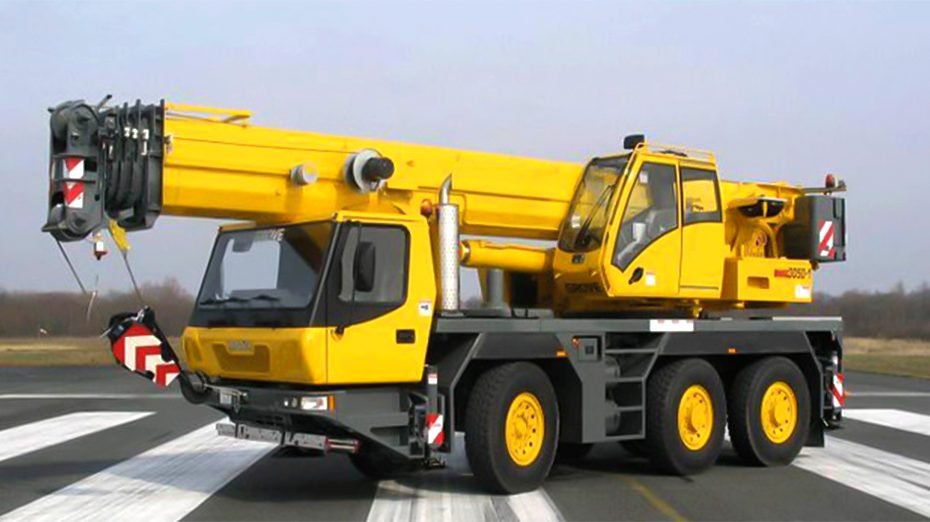 Grove GMK3050-1 mobile crane