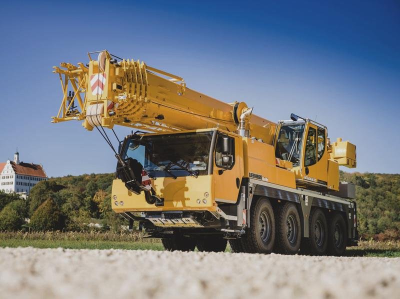 Liebherr LTM1070-4.1 mobile crane