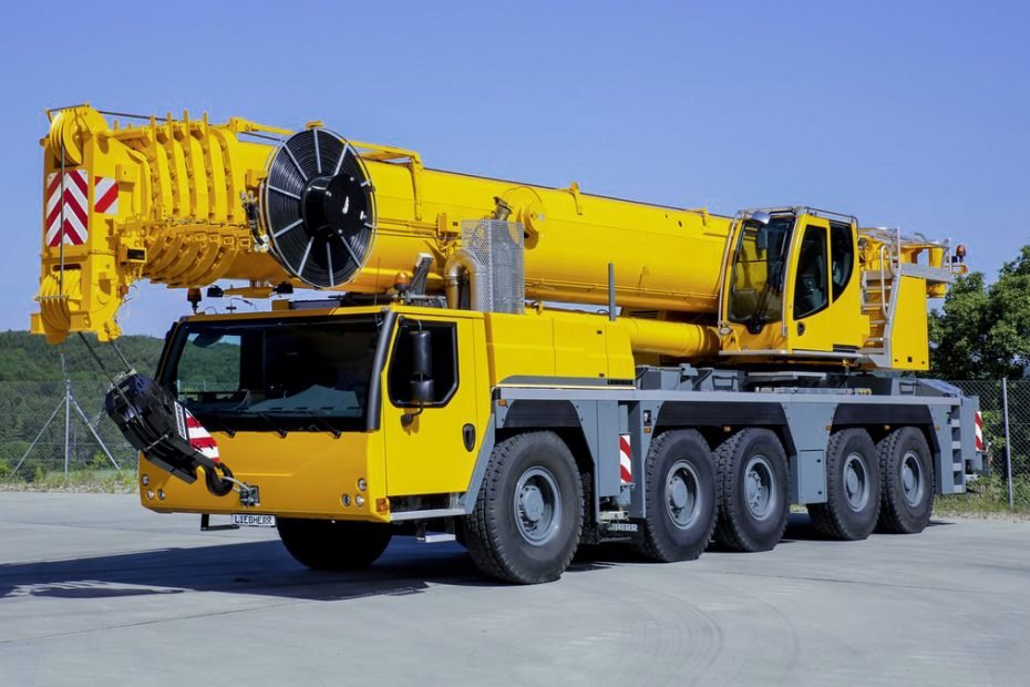 Liebherr LTM1160-5.2 mobile crane